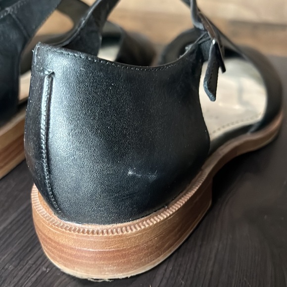 Clarks Taylor Palm T Strap Mary Jane Leather Flats 8.5 - Picture 4 of 8